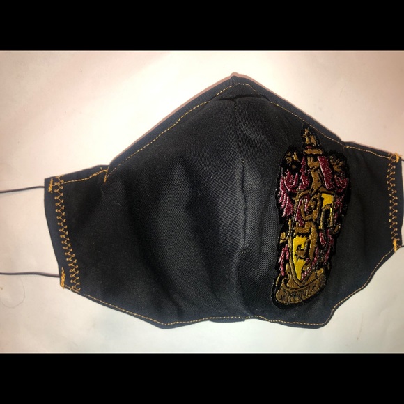 Harry Potter Gryffindor Washable Face Mask - Picture 5 of 5